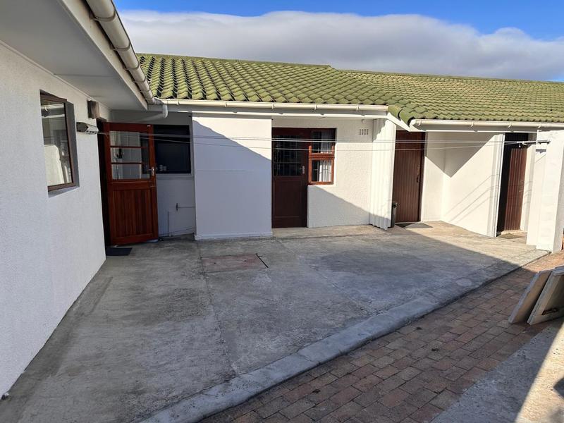 4 Bedroom Property for Sale in Fish Hoek Western Cape